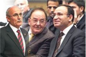 Alkan eleştirdi Bozdağ terk etti