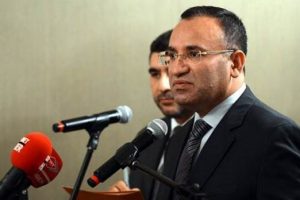 Anayasa toplantısında Bakan-Yargıtay Başkanı gerilimi