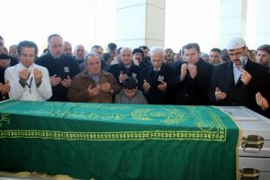 İkinci &ccedil;ocuğunu g&ouml;remedi