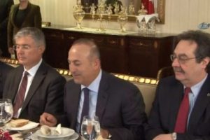 &Ccedil;avuşoğlu ile Eroğlu yemekte buluştu
