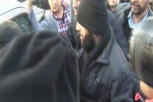 Cumhuriyet &ouml;n&uuml;nde eyleme g&ouml;zaltı
