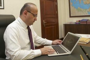 "M&uuml;s&uuml;manlara yapılan saldırıları da lanetliyoruz "