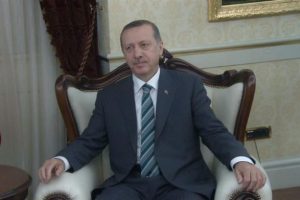 G&uuml;ney Kore B&uuml;y&uuml;kel&ccedil;isini kabul etti