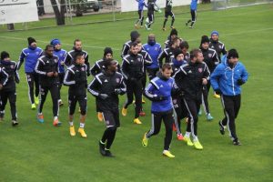 Karab&uuml;kspor hız kesmiyor