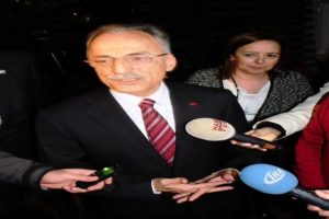 CHP'li Karayal&ccedil;ın Cumhuriyet gazetesini ziyaret etti