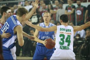 Pınar Karşıyaka Avrupa'da galip