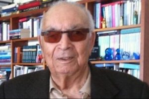 CHP'li vekillerden Yaşar Kemal'e ziyaret