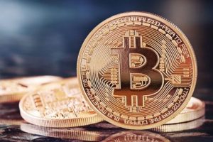 Bitcoin'in değeri dibe vurdu