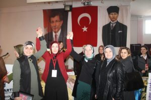 Ak Parti Yenişehir Kadın Kolları, g&uuml;ven tazeledi