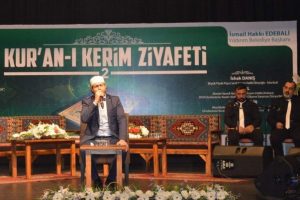 D&uuml;nya birincisi hafızlardan Bursa'da Kur'an ziyafeti