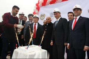 Mevzuya girmedi ama eleştirmekten de ka&ccedil;ınmadı