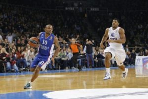 Anadolu Efes: 69 - Cska Moskova: 78