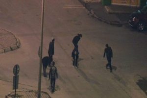 Cadde ortasında 'birdir bir' keyfi