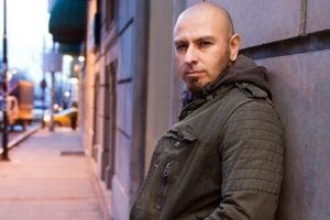 Demir Demirkan: 'Arkadaşına aşık olan &ccedil;ok insan var!'
