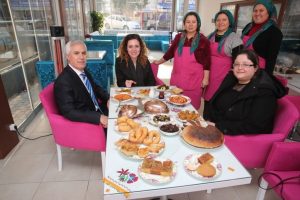 Nil&uuml;ferli kadınlardan yerel lezzetler