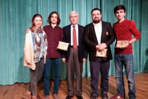 Nil&uuml;fer Kent Konseyi Tiyatro Grubu'na 3 &ouml;d&uuml;l birden!