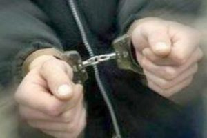 Kızının ezerek &ouml;ld&uuml;ren adamı &ouml;ld&uuml;rd&uuml;, m&uuml;ebbet yedi