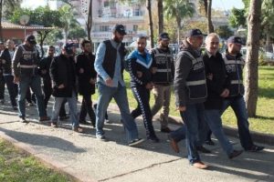 Su&ccedil; şebekesinde polis de var