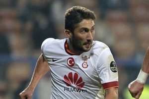 Sabri'ye b&uuml;y&uuml;k onur