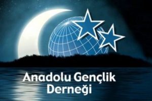 "Ter&ouml;r&uuml; bitirecek s&uuml;re&ccedil; Paris'te değil, İstanbul'da y&uuml;r&uuml;mekten ge&ccedil;er
