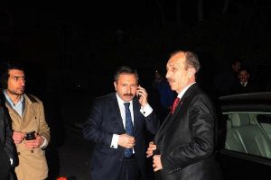 "Dualar onunla beraber"
