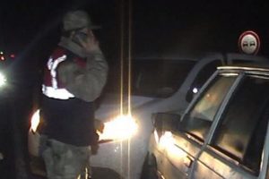 D&ouml;n&uuml;ş yapan otomobile arkadan &ccedil;arptı: 7 yaralı