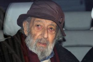 Ara G&uuml;ler'den Yaşar Kemal'e ziyaret