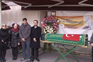 Yazar Ilgaz son yolculuğuna uğurlandı
