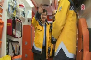 Davutoğlu d&uuml;ğmeye bastı!