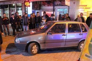Ehliyetsiz s&uuml;r&uuml;c&uuml; tehlike sa&ccedil;tı