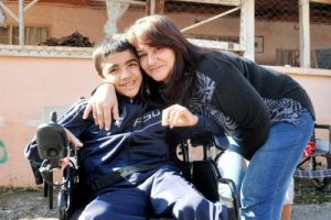 Ozan'a alınan ak&uuml;l&uuml; engelli aracı, Arif'e kısmet oldu