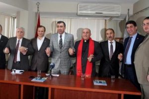 İzmir'de, inan&ccedil; temsilcilerinden ortak tepki