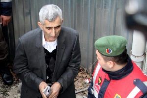 4 kişinin &ouml;ld&uuml;ğ&uuml; se&ccedil;im kavgasına 4 tahliye