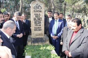 Kazancı Bedih mezarı başında anıldı