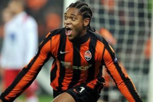 Juventus Adriano'nun peşinde!