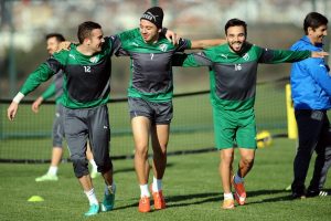 Bursaspor'da y&uuml;zler g&uuml;l&uuml;yor