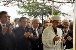 O kazada &ouml;len 6 kişi toprağa verildi