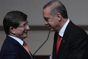 Erdoğan i&ccedil;in bitmişti T&uuml;rkiye'yi Davutoğlu temsil edecek