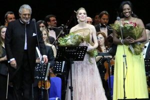 Placido Domingo'dan m&uuml;zik ziyafeti
