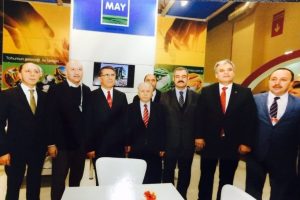 &Uuml;r&uuml;nlerini fuarda tanıttı