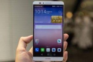 iPhone'a rakip geliyor
