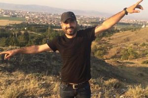 Eşini &ouml;ld&uuml;r&uuml;p, kayınvalidesi ve kayınbiraderini yaraladı