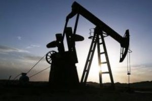 Petrol d&uuml;ş&uuml;yor &ccedil;ekişme artıyor