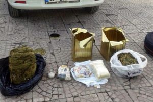 Yağ tenekesinden esrar &ccedil;ıktı!