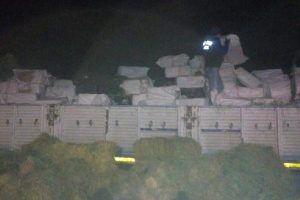 Ağrı'da 305 bin paket ka&ccedil;ak sigaraya 2 tutuklama