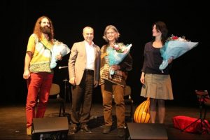 Mehmet Erdem Trio evrensel m&uuml;ziği Nil&uuml;fer'e taşıdı
