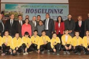 "D&uuml;n&uuml;n &ccedil;obanı, bug&uuml;n&uuml;n şampiyonu oldum"