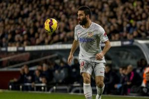 &Ccedil;inli ortak Arda Turan hayranı &ccedil;ıktı!