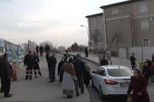 Muaneye gelen vatandaş şaşkın