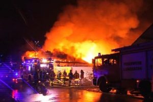 G&uuml;ney Almanya'da korkutan yangın